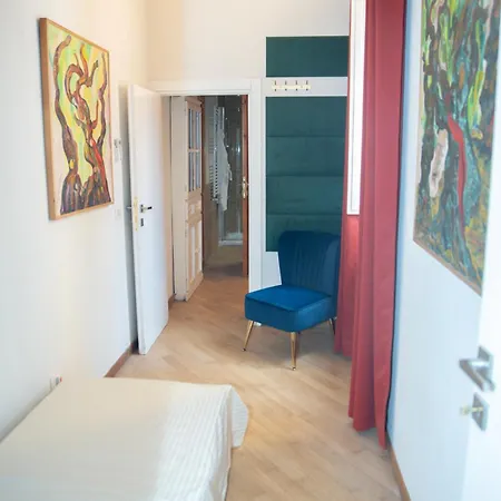 Oliviero - Colosseum View With Terrace Apartment *